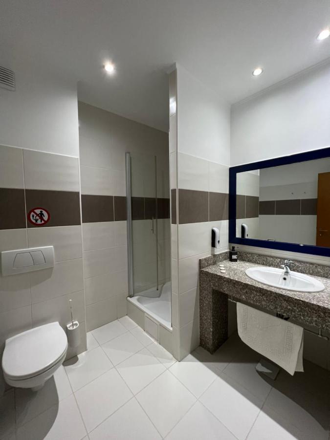 Afumaţi Hotel Doi Taurasi מראה חיצוני תמונה